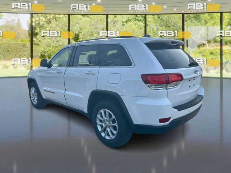 2021 Jeep Grand Cherokee Laredo E