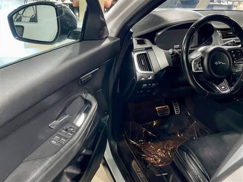 2020 Jaguar E-PACE P300 R-Dynamic S