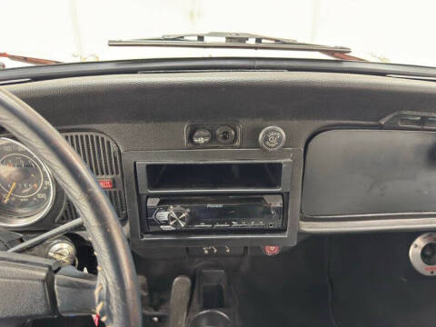 1972 Volkswagen Super Beetle