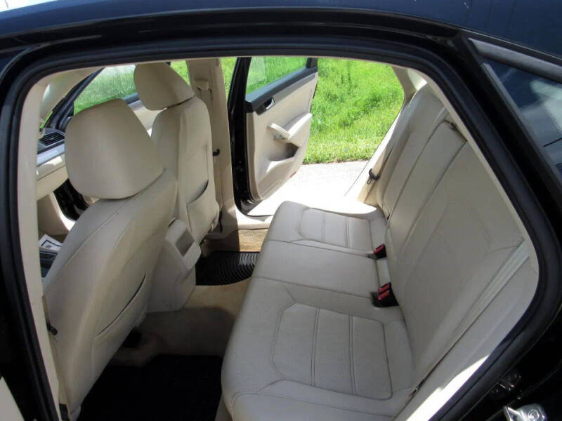 2015 Volkswagen Passat 1.8T Wolfsburg Edition