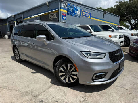 2021 Chrysler Pacifica Touring L