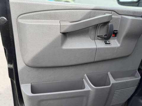 2017 Chevrolet Express 2500
