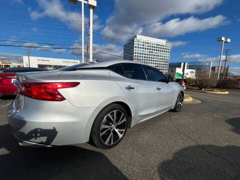 2016 Nissan Maxima Platinum