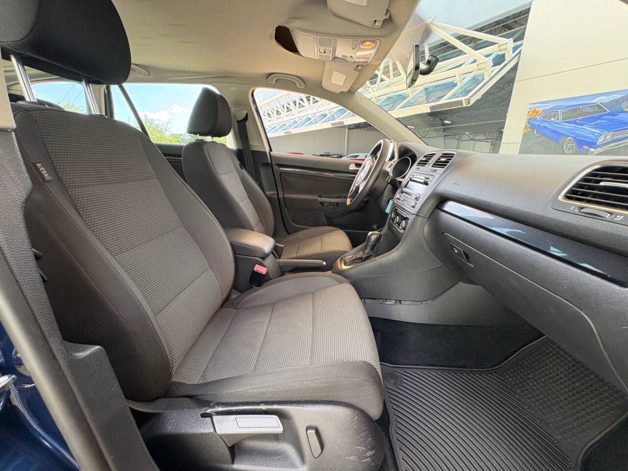 2012 Volkswagen Jetta 35