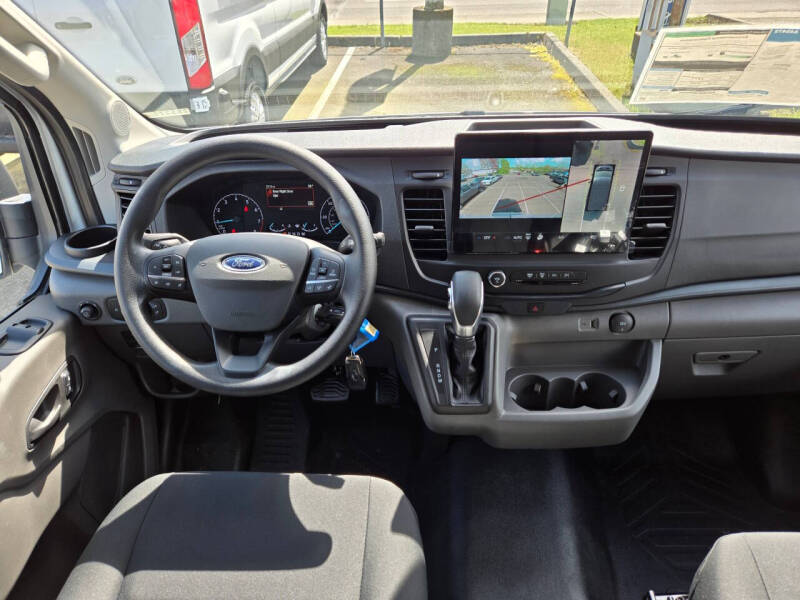2025 Ford Transit 250