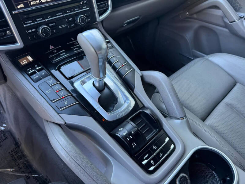 2012 Porsche Cayenne Tiptronic