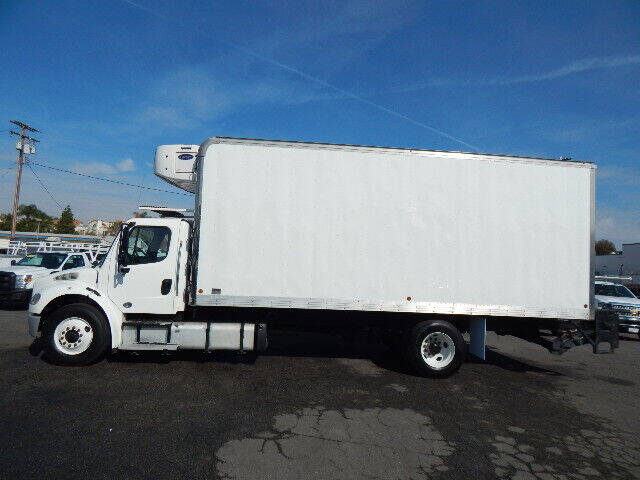 2017 Freightliner M2 106