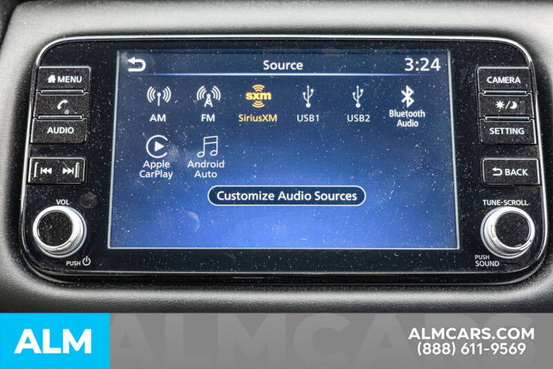 2022 Nissan Kicks SR