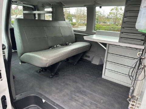 2006 Ford E-Series E-350 SD XL