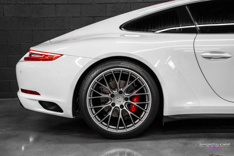 2017 Porsche 911 Carrera 4S