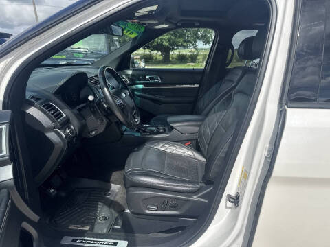 2016 Ford Explorer Platinum