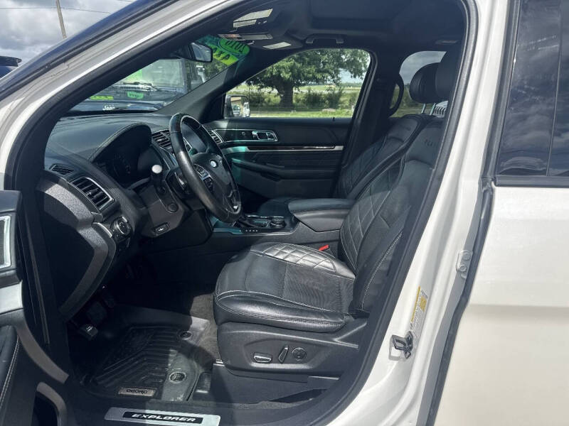 2016 Ford Explorer Platinum