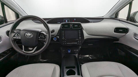 2022 Toyota Prius LE