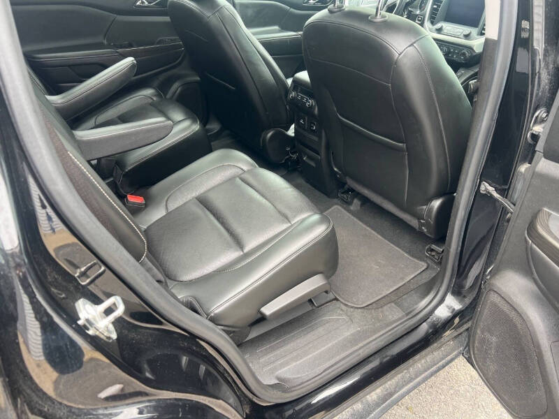 2017 GMC Acadia SLT-1
