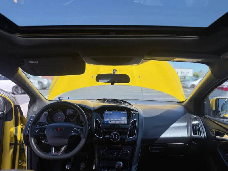 2017 Ford Focus ST
