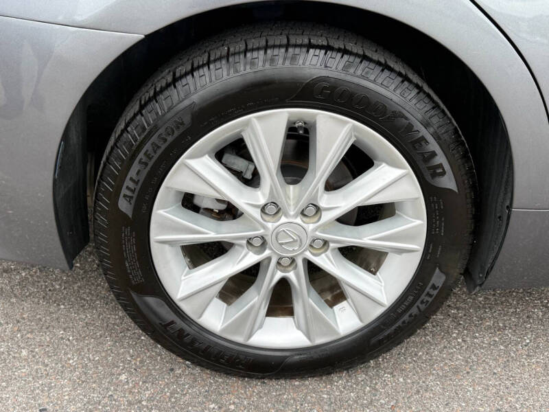 2013 Lexus ES 300h
