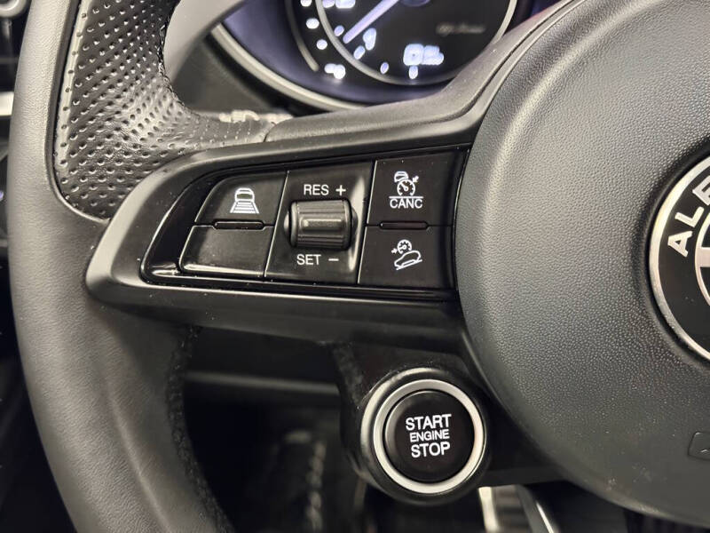 2023 Alfa Romeo Stelvio Sprint