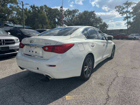 2015 Infiniti Q50 Premium