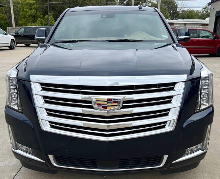 2017 Cadillac Escalade ESV Platinum