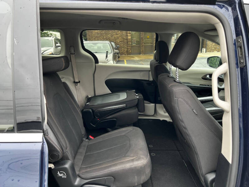 2017 Chrysler Pacifica LX