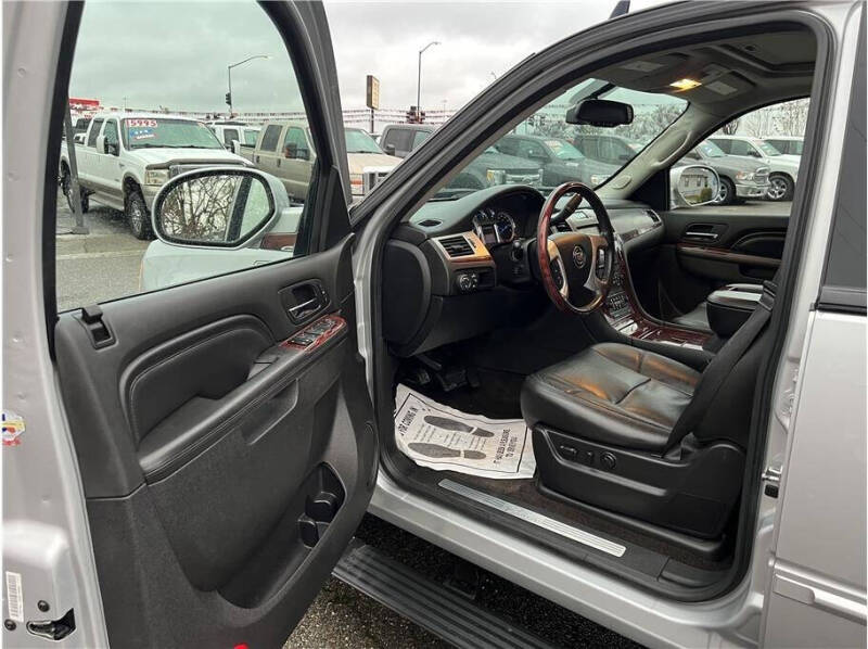 2013 Cadillac Escalade ESV Premium