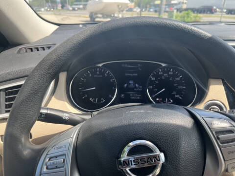 2016 Nissan Rogue SV