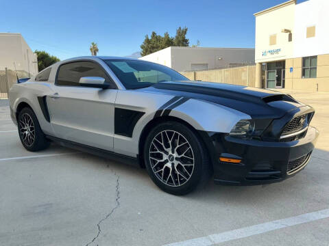 2014 Ford Mustang V6