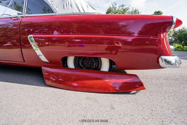 1952 Ford Crestline