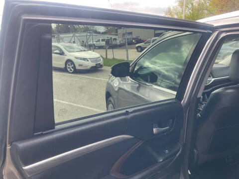2017 Toyota Highlander Limited Platinum