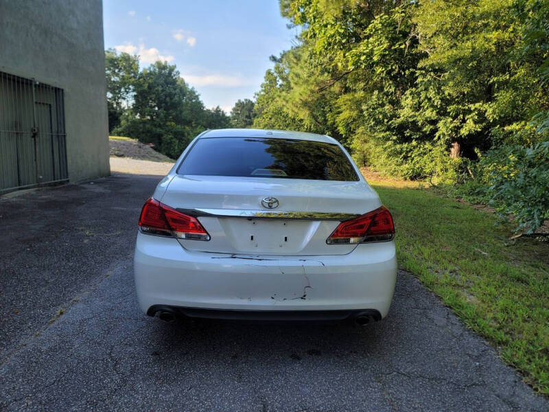 2011 Toyota Avalon Limited