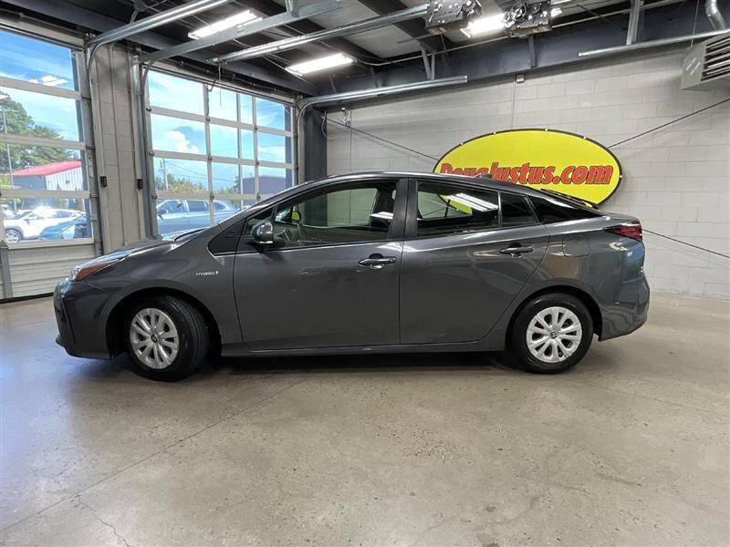 2022 Toyota Prius LE