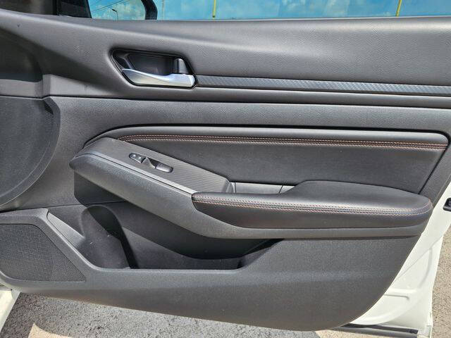 2021 Nissan Altima 2.5 SR