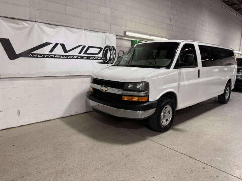 2007 Chevrolet Express for sale at VIVID MOTORWORKS, CORP. in Villa Park IL