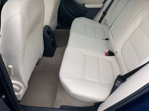 2012 Volkswagen Jetta SEL Premium