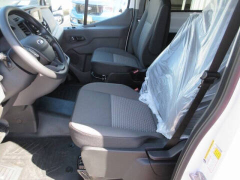 2025 Ford Transit 250