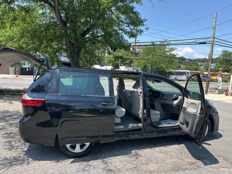 2018 Toyota Sienna L 7-Passenger