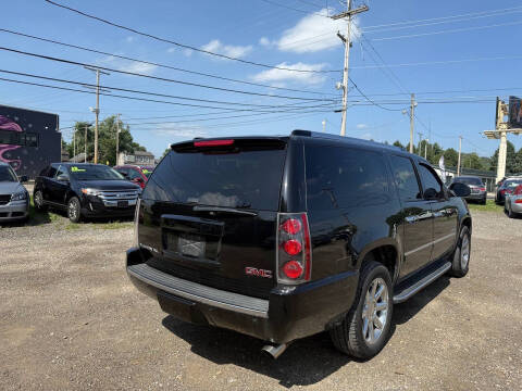 2011 GMC Yukon XL Denali