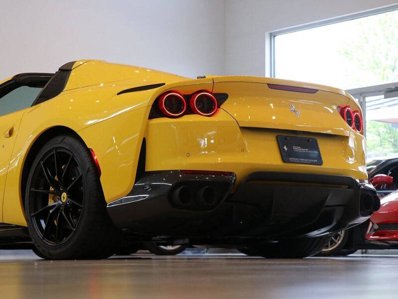 2021 Ferrari 812 GTS