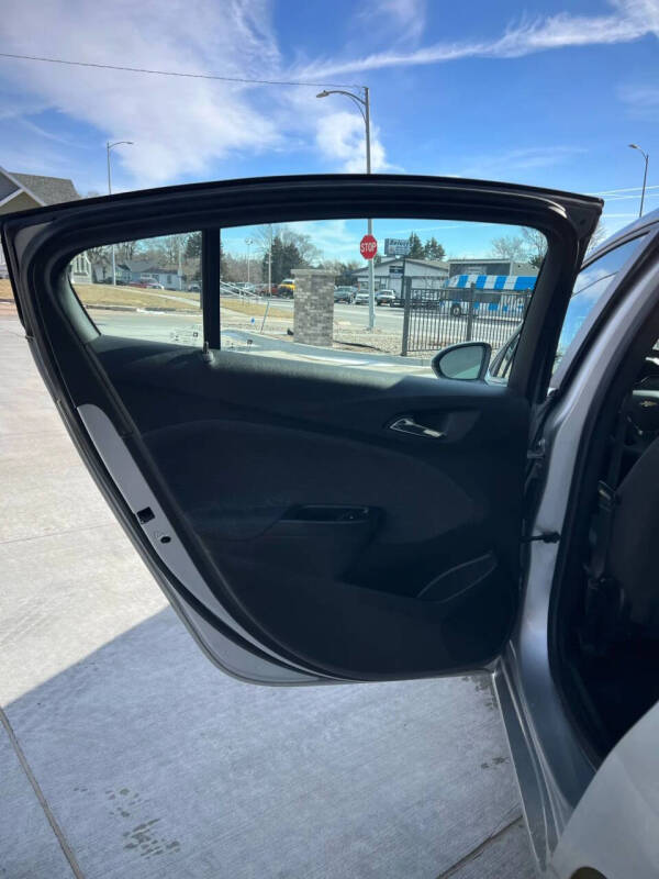 2018 Chevrolet Cruze LT Auto