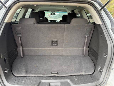 2017 Chevrolet Traverse LT