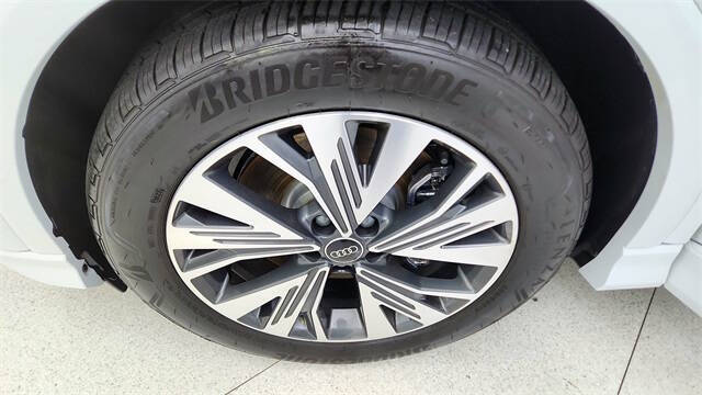 2025 Audi Q4 e-tron Premium Plus 45