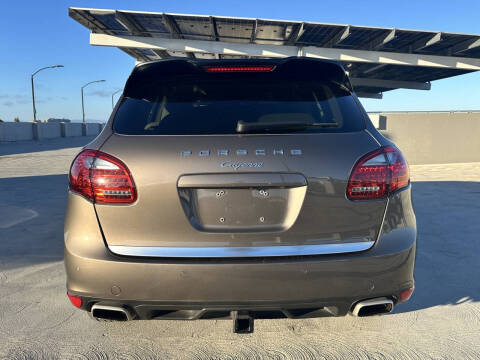 2012 Porsche Cayenne Tiptronic