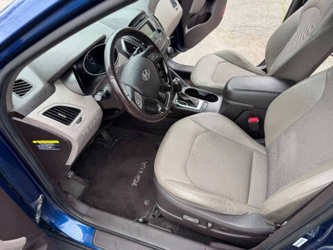 2015 Hyundai Tucson SE