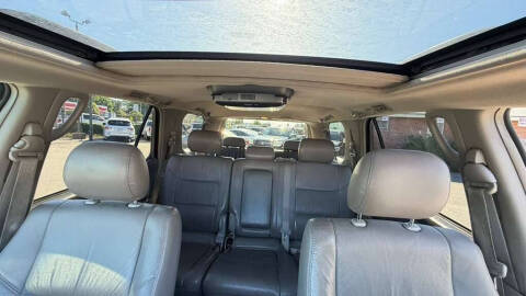 2005 Toyota Sequoia SR5