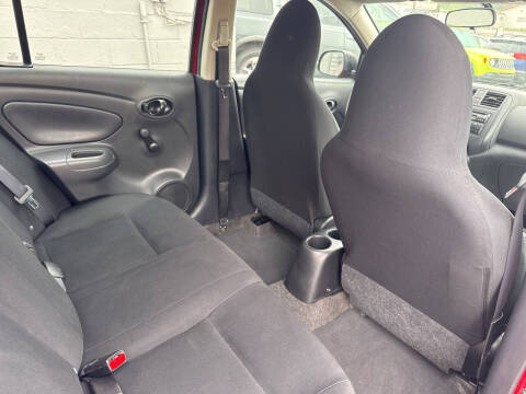 2013 Nissan Versa 1.6 S