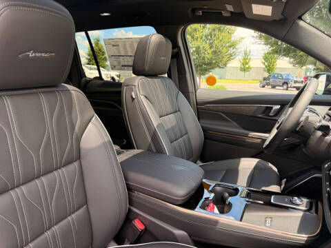 2026 Buick Enclave Avenir