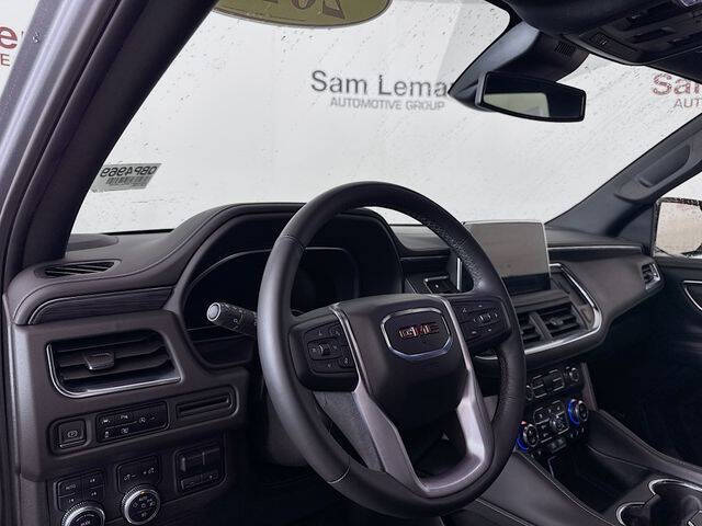 2023 GMC Yukon XL SLT