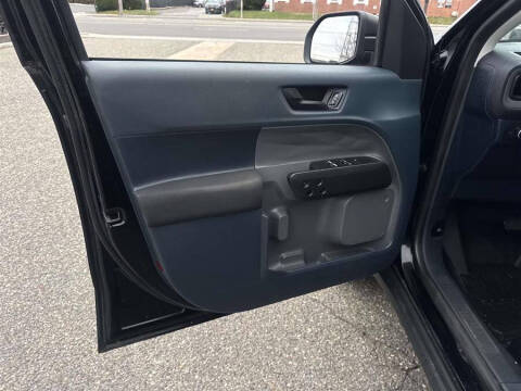 2022 Ford Maverick XL