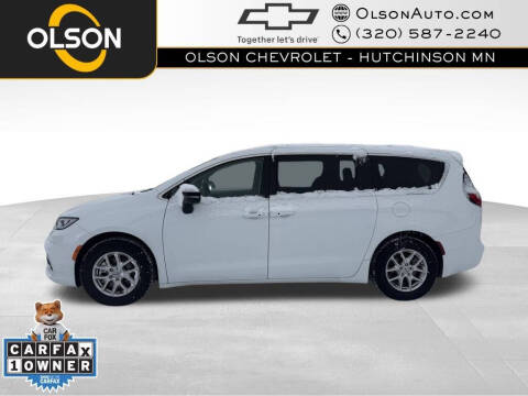 2024 Chrysler Pacifica Touring L