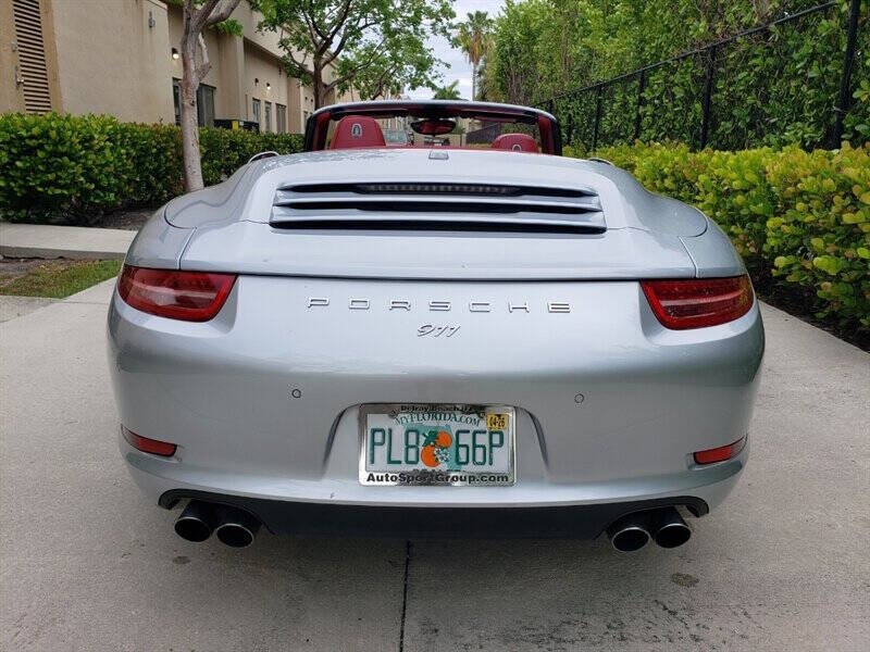 2014 Porsche 911 17
